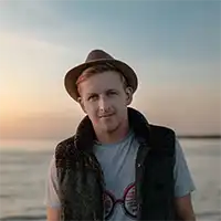 Vladimir Petrov
